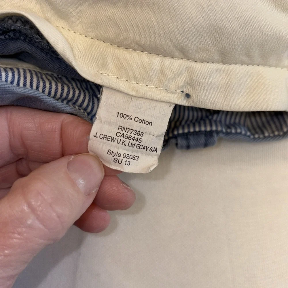 J. Crew chino shorts 4 pockets button/zip close embroidered whales Size 32